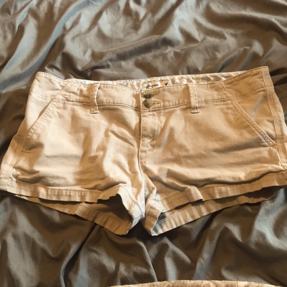 american eagle khaki shorts